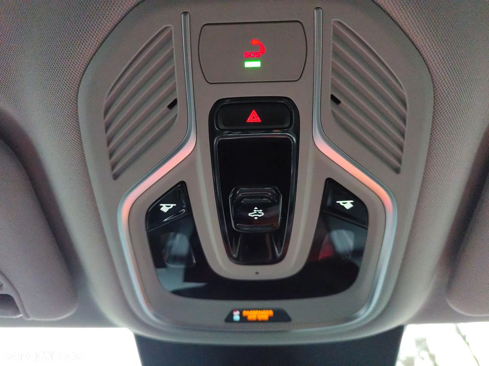 Geely Starray EM-i 1.5 PHEV Max - 29