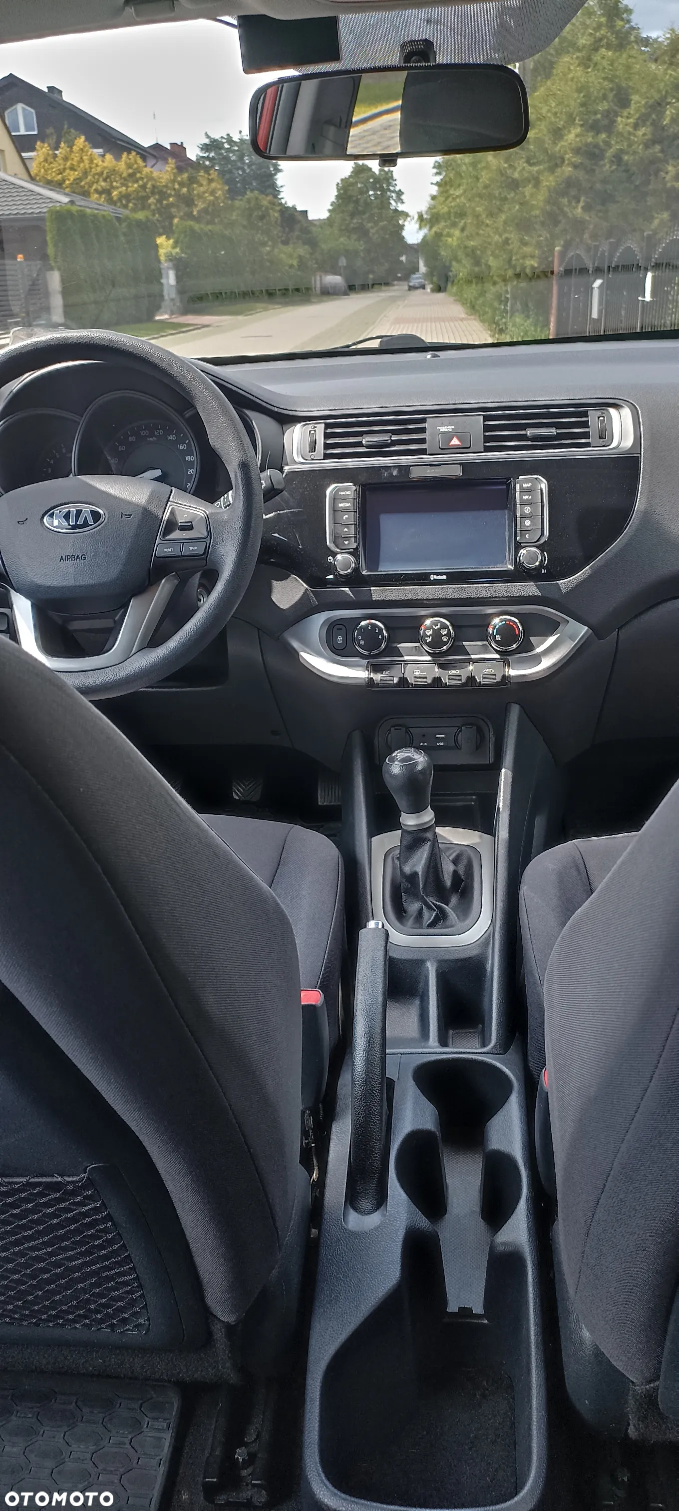 Kia Rio 1.2 M - 16