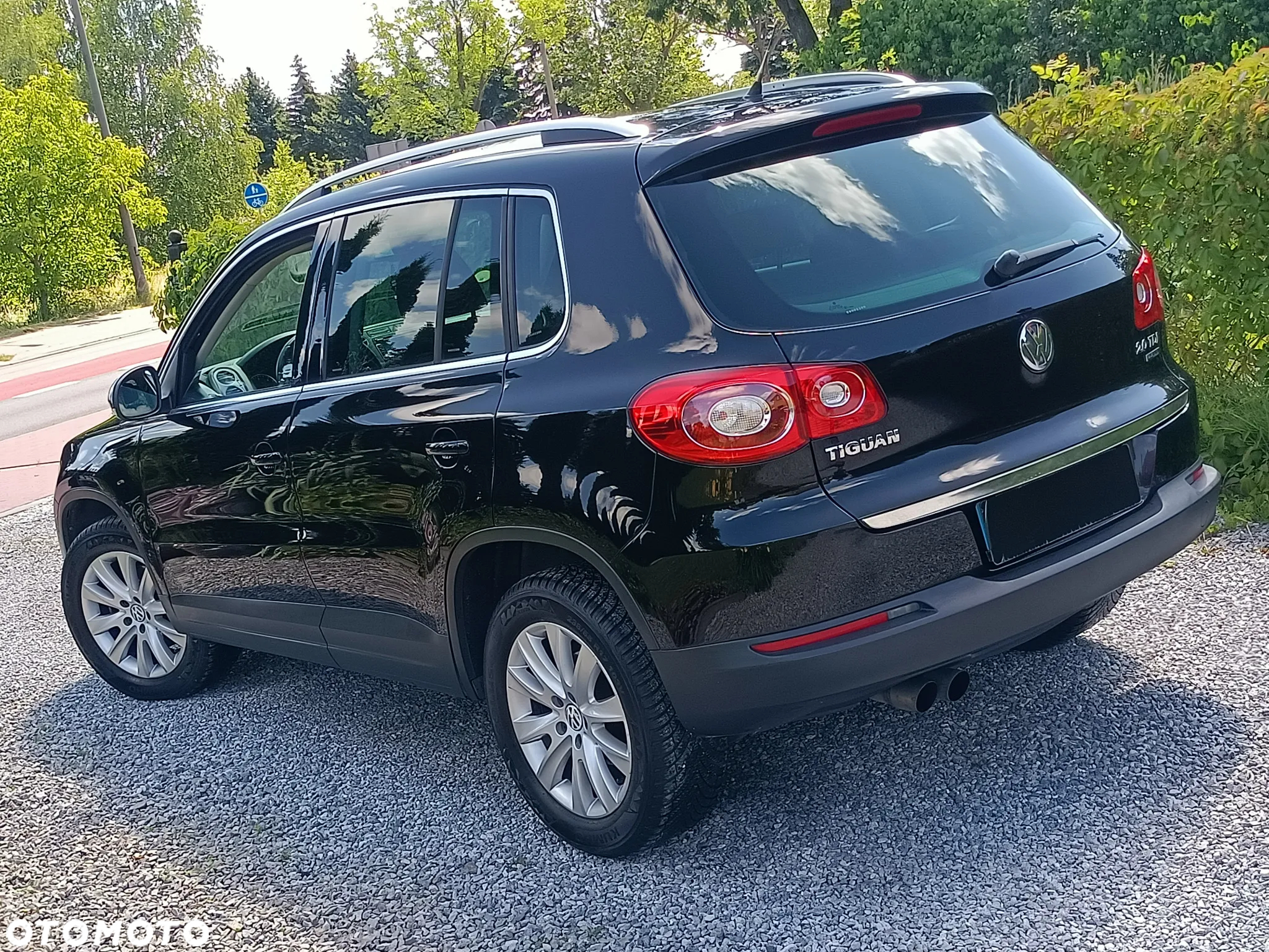 Volkswagen Tiguan - 11