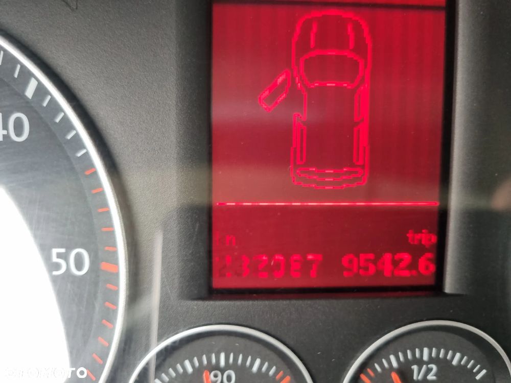 Volkswagen Caddy - 11