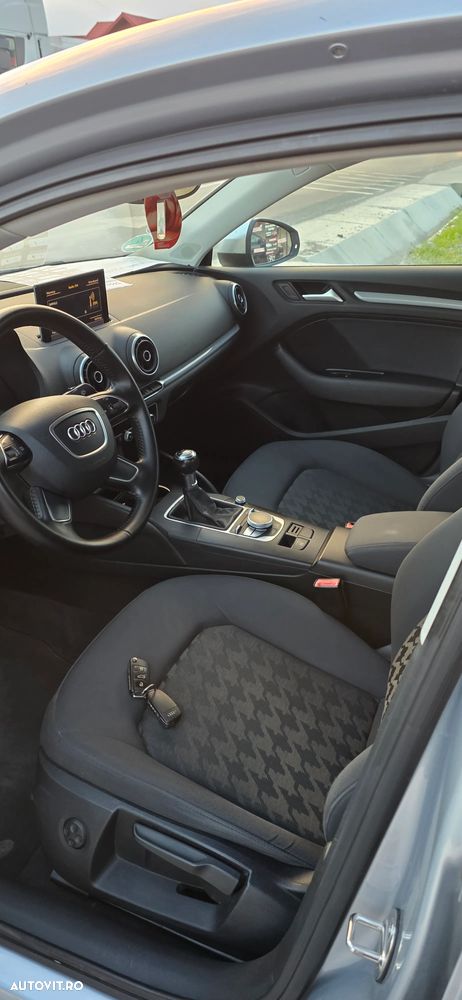 Audi A3 2.0 TDI (clean diesel) Attraction - 27