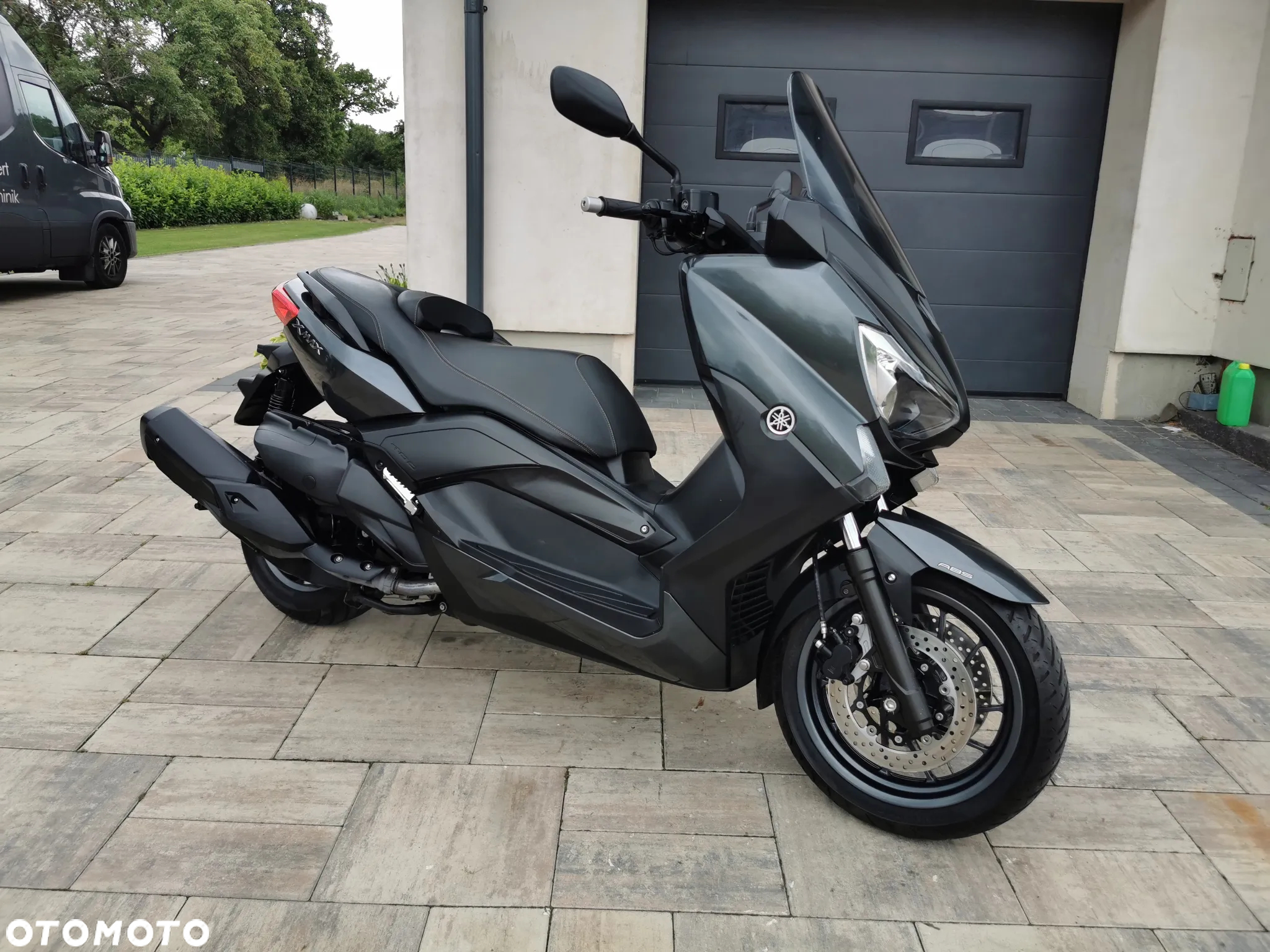 Yamaha X-max - 25