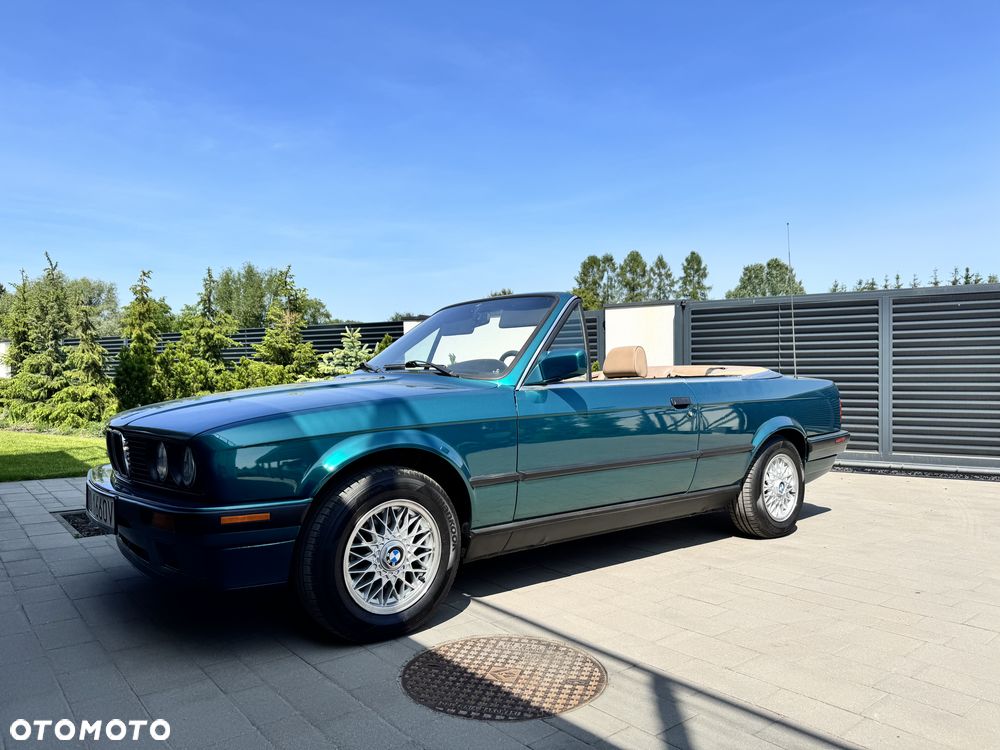 BMW Seria 3 318is - 1