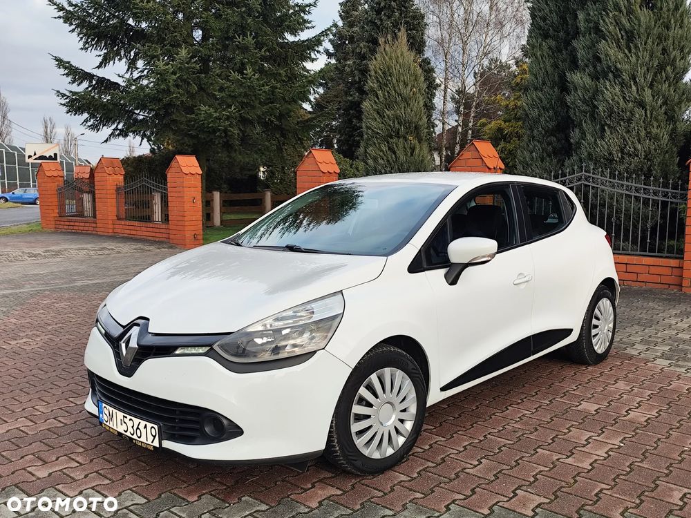 Renault Clio 1.2 16V 75 Expression - 11