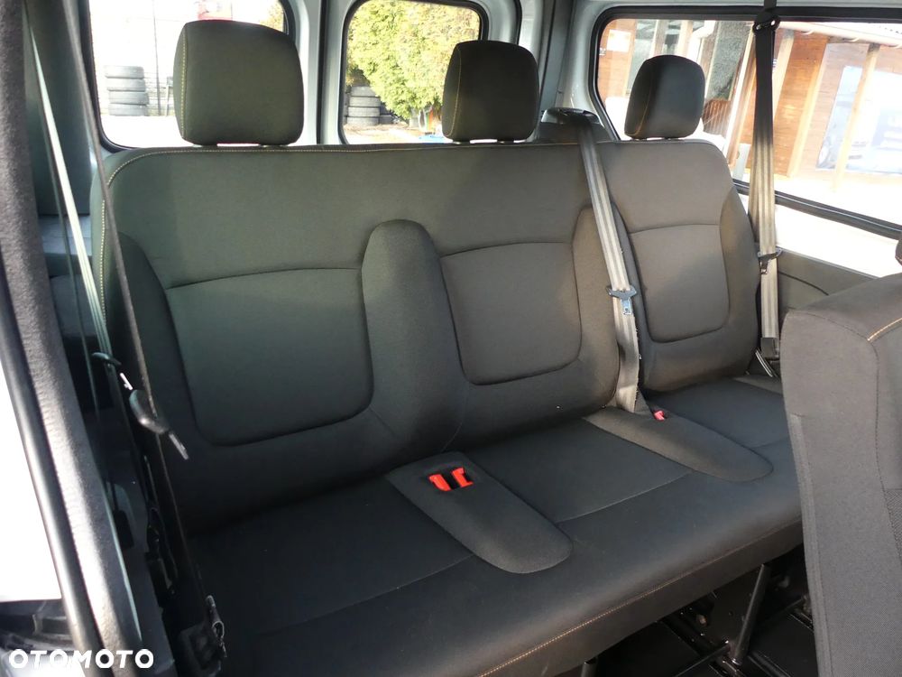 Renault Trafic Grand Passenger 3,0t Pack Clim - 25