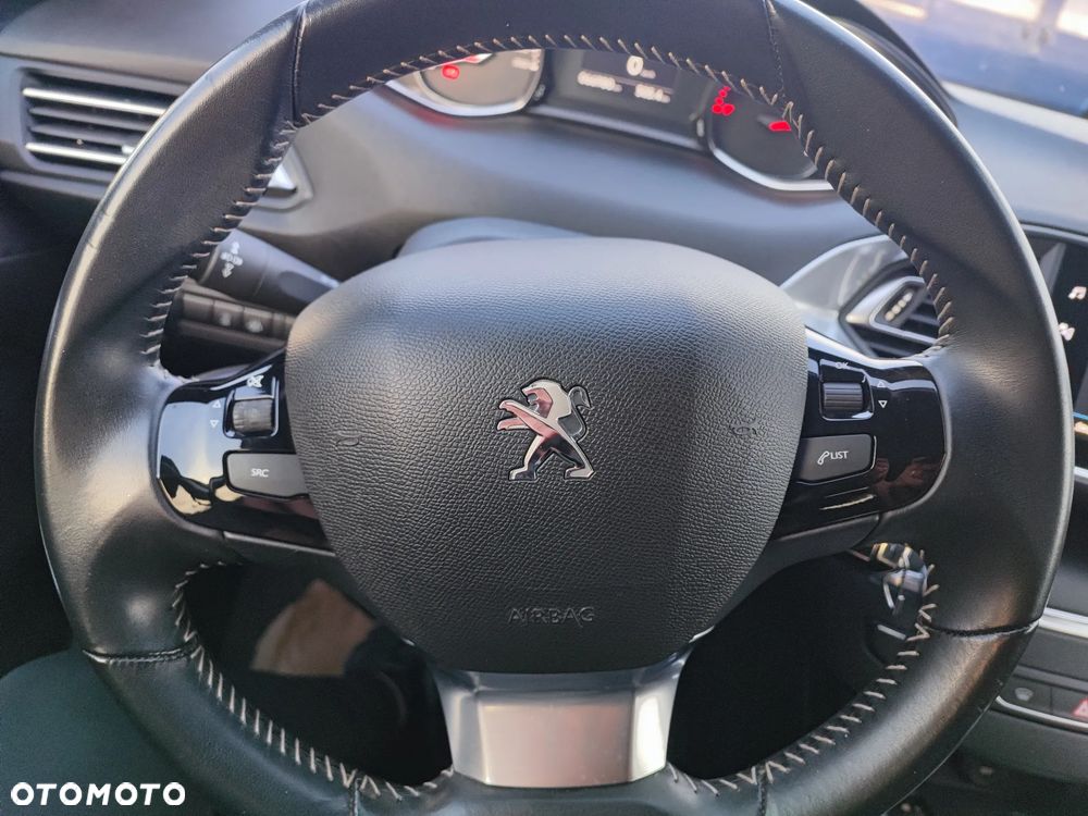 Peugeot 308 - 22