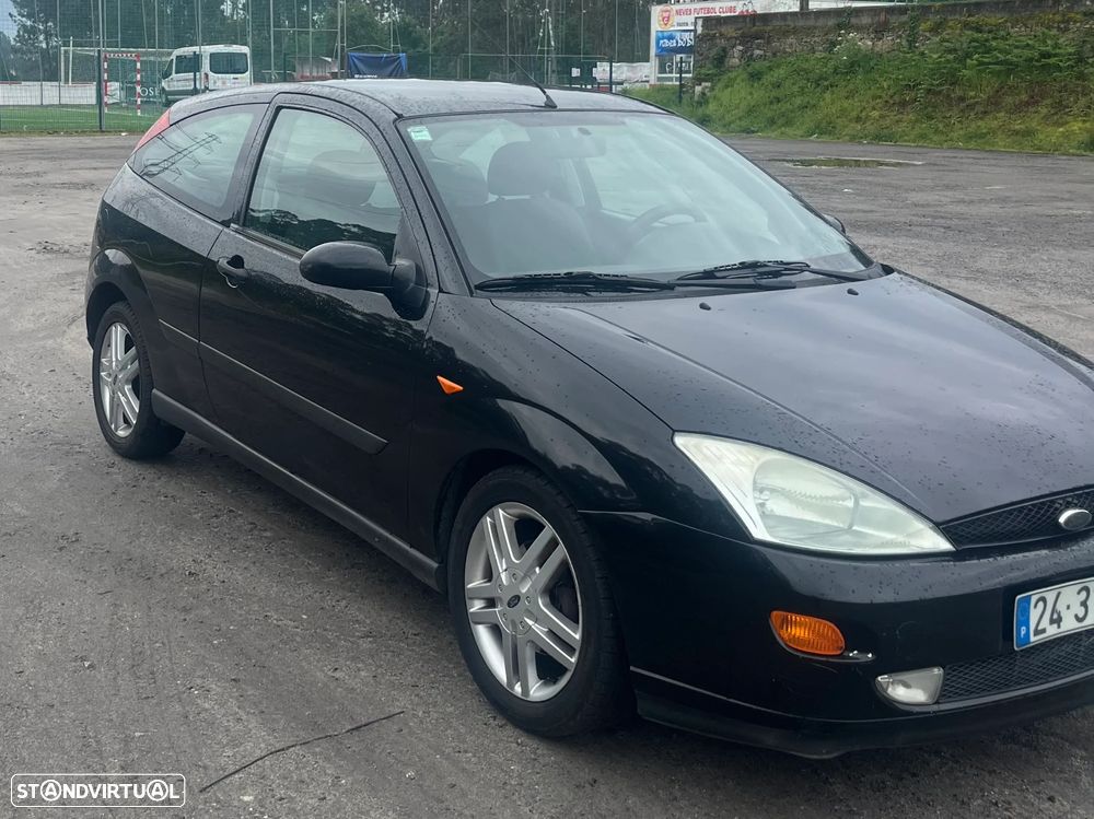 Ford Focus 1.8 TDdi Trend - 4