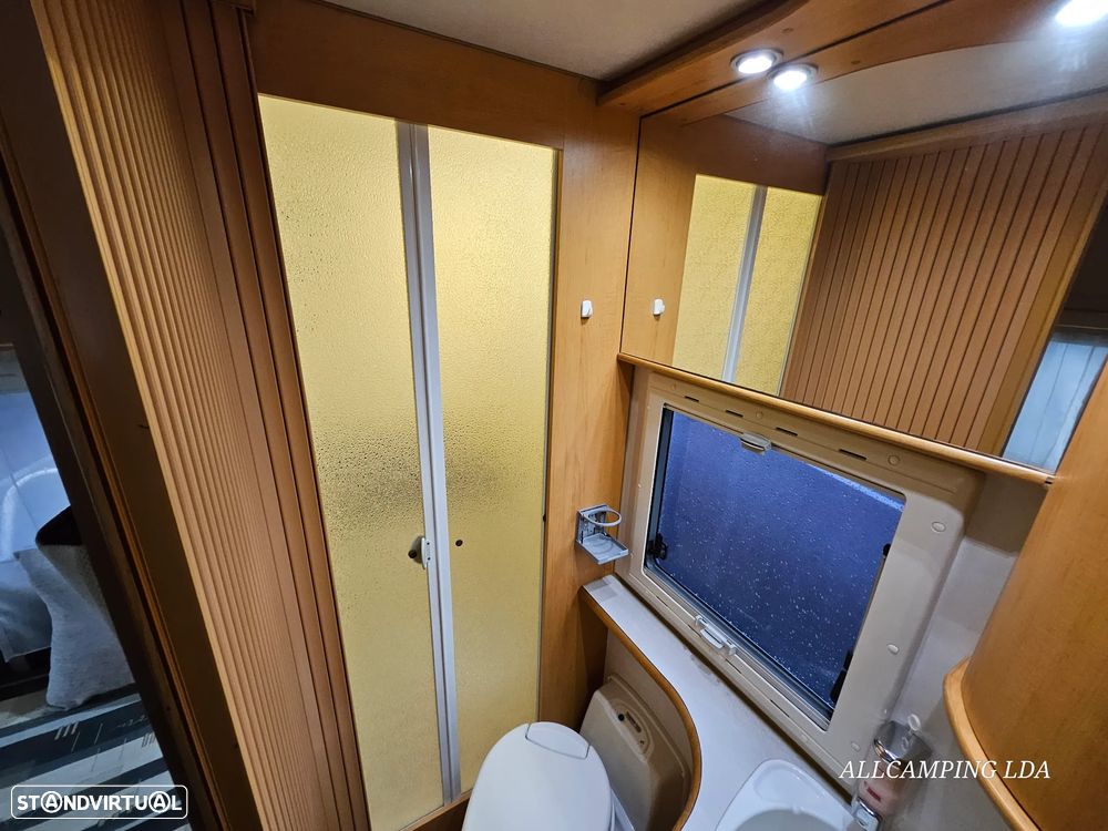 Hymer B Classic 655 CAMA FRANCESA + BASCULANTE - 40