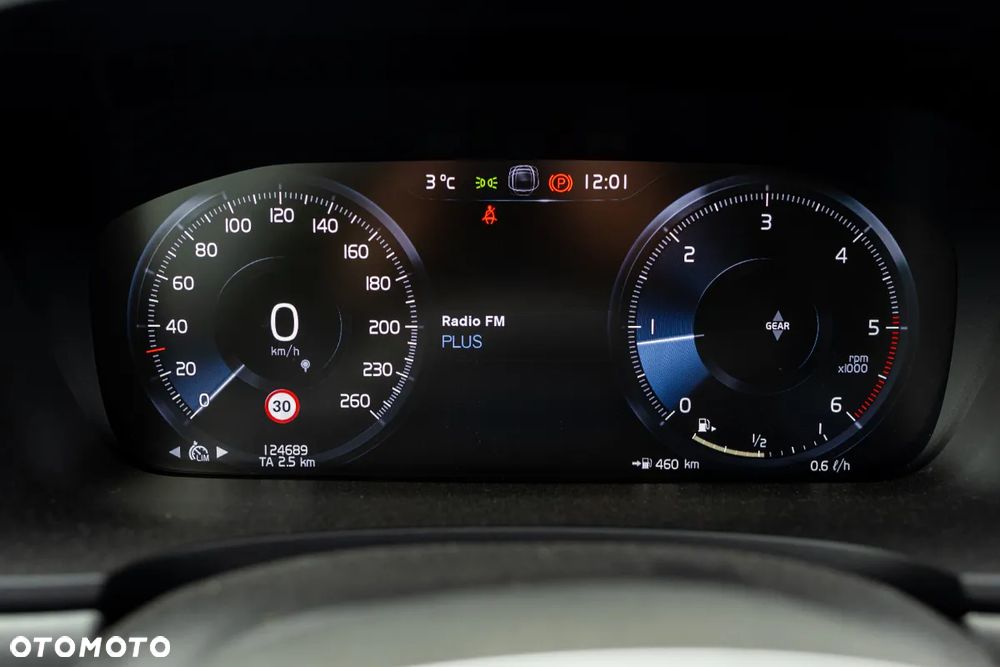 Volvo V90 D3 Momentum - 31