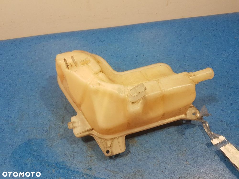 SEAT EXEO 2.0 TDI ZBIORNICZEK WYRÓWNAWCZY 8E0121403A - 7