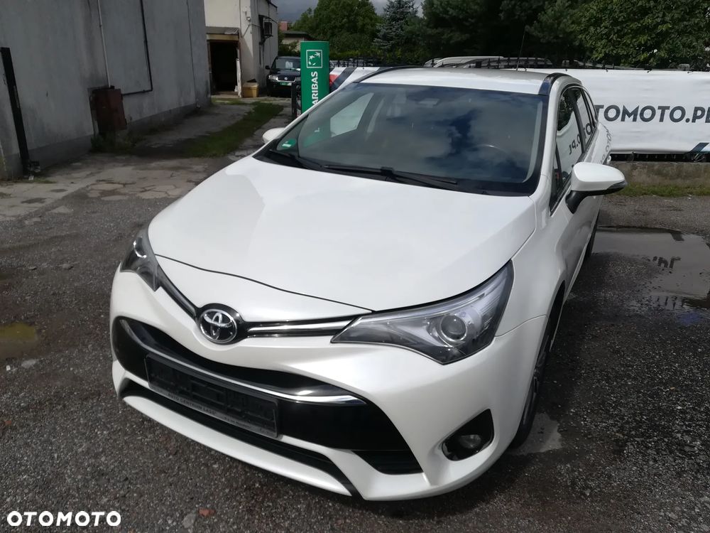 Toyota Avensis 1.8 Business Edition - 1