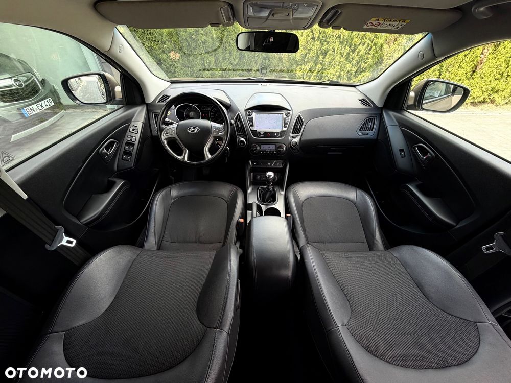 Hyundai ix35 1.7 CRDi 2WD Fifa World Cup Edition - 20