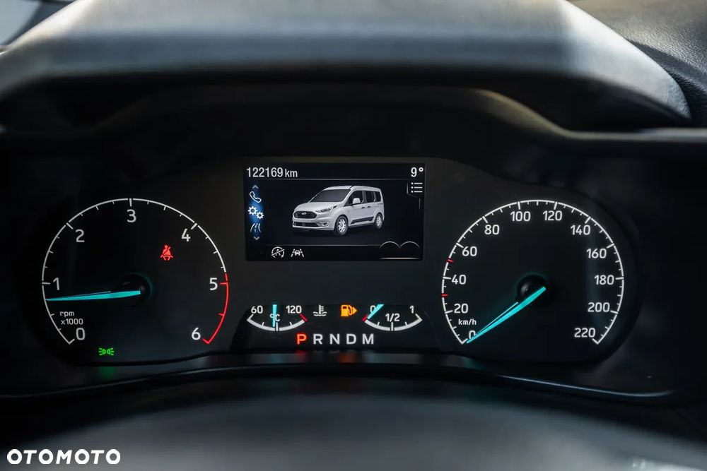 Ford Tourneo Connect Grand - 26