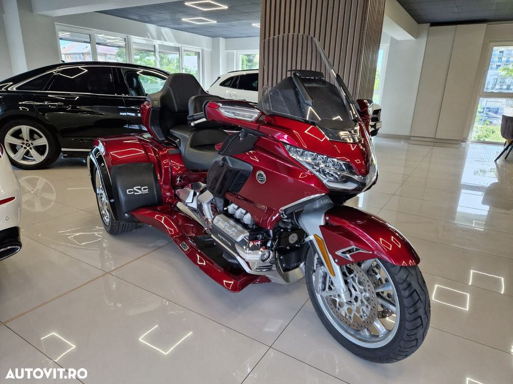 Honda Gold Wing - 1
