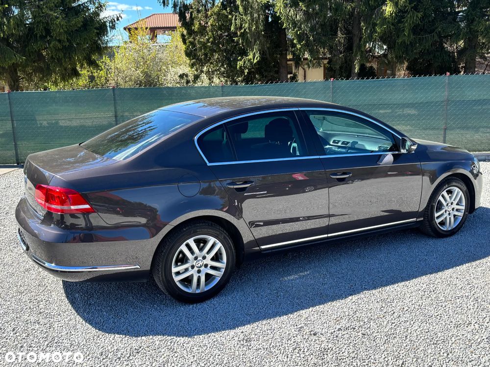 Volkswagen Passat 2.0 TDI DSG BlueMotion Technology Business Edition - 14