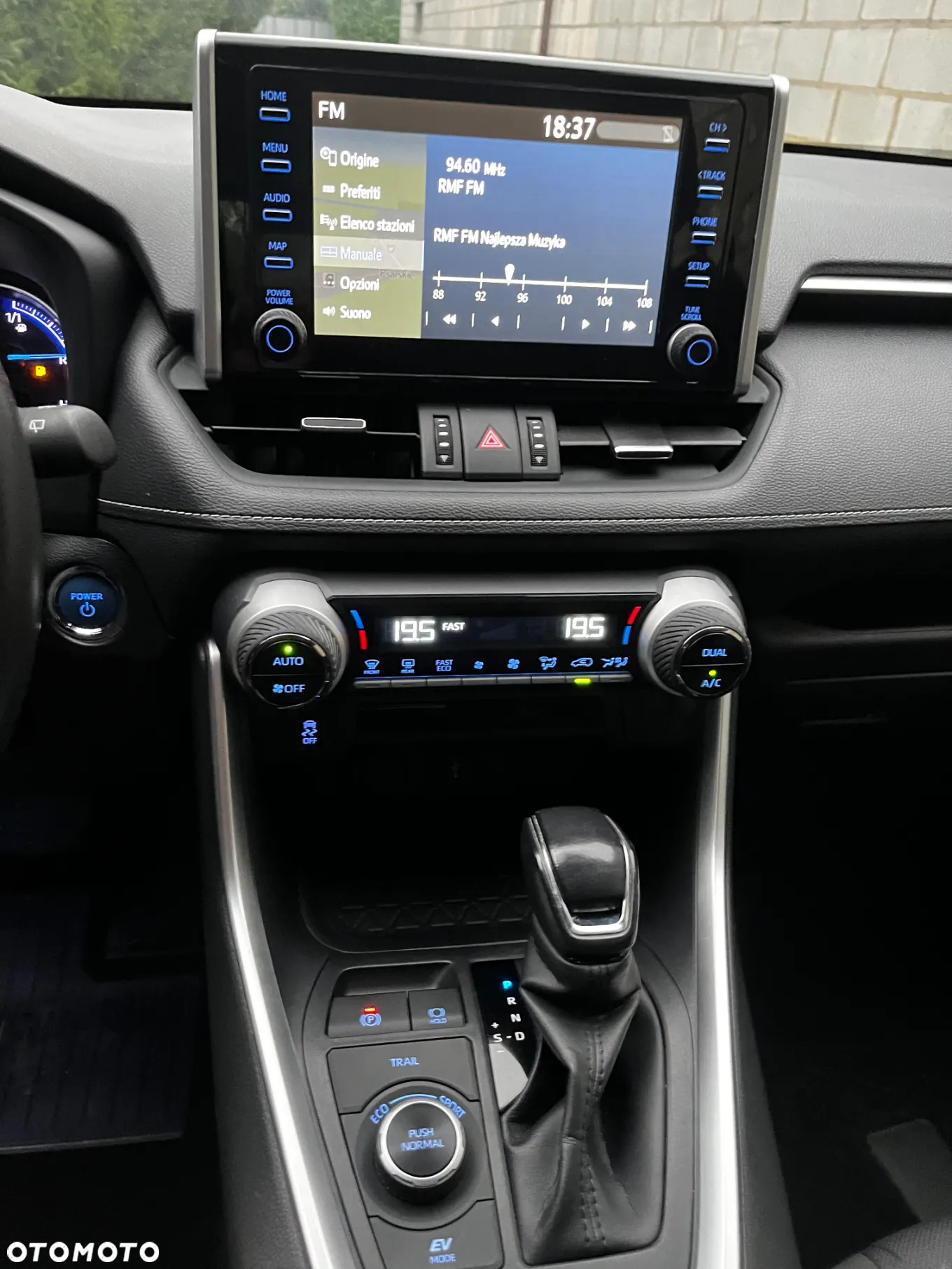 Toyota RAV4 - 20