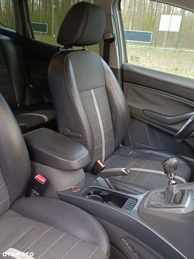 Ford Kuga 2.0 TDCi Titanium - 18