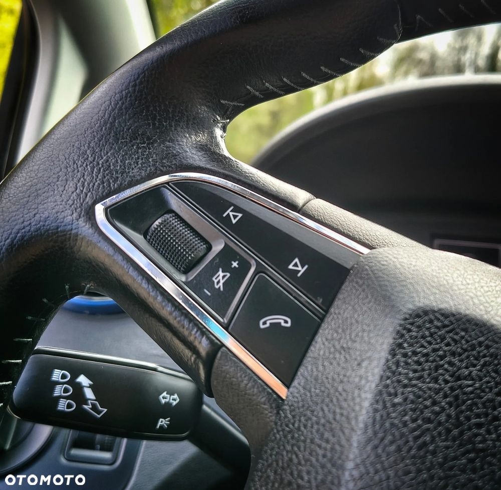 Seat Ibiza 1.2 TSI CONNECT - 19