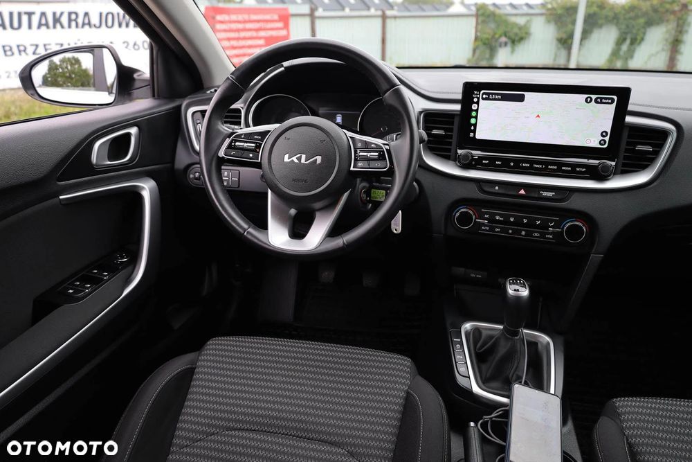 Kia Ceed 1.5 T-GDI M - 37