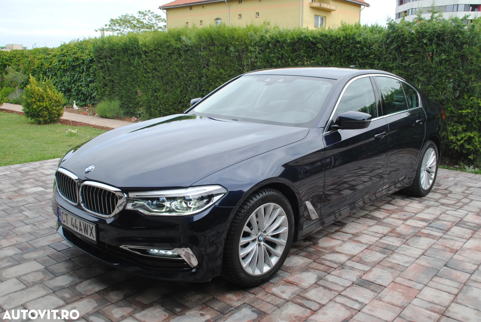 BMW Seria 5 520i AT - 3