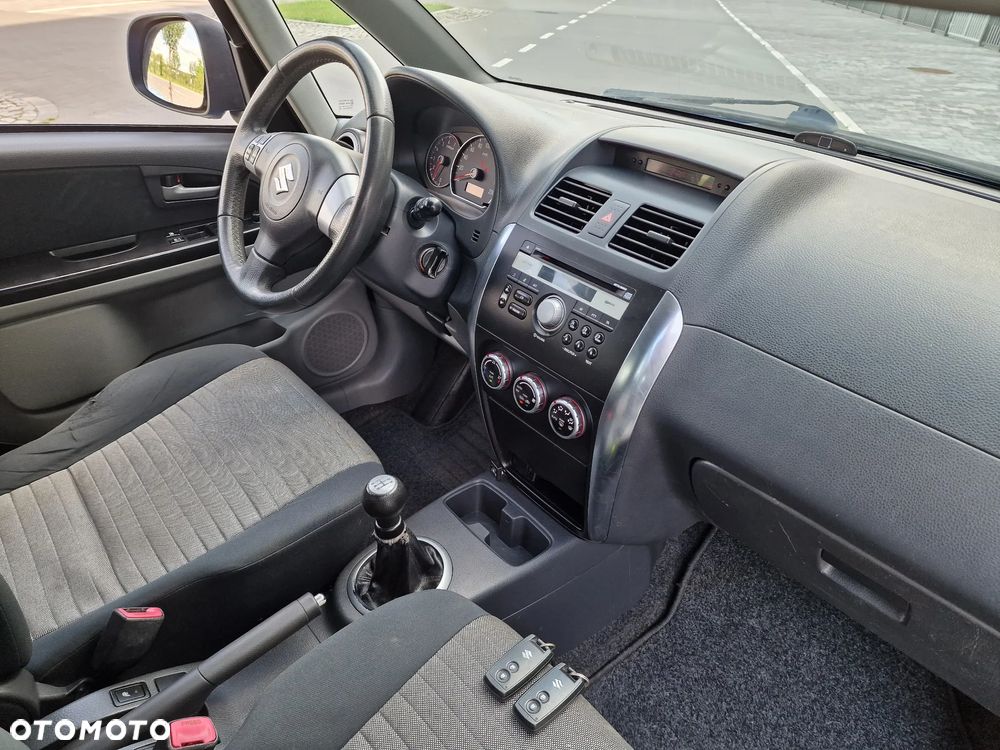 Suzuki SX4 - 7