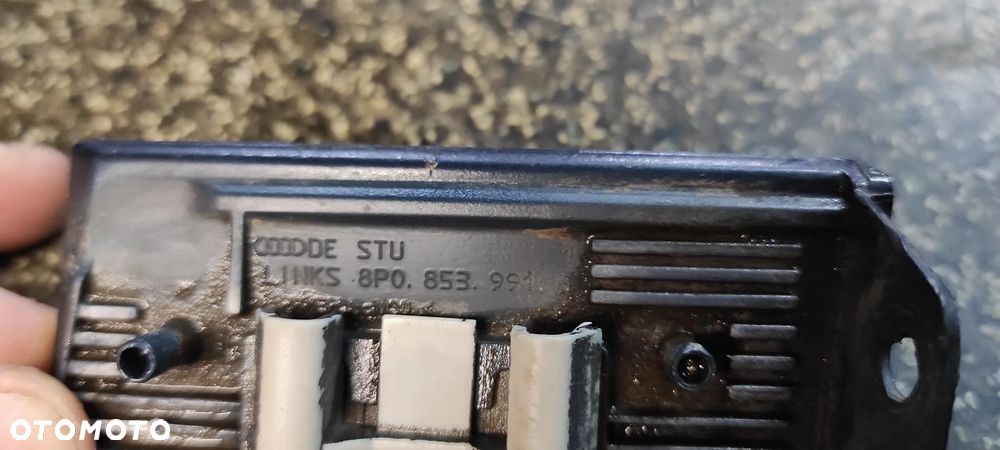 LISTWA LISTWY BŁOTNIKA LEWA PRAWA LEWY/PRAWY PRZÓD PRZEDNIA AUDI A3 8P  8P0853991 - 4