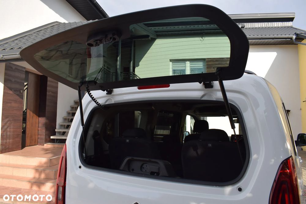 Citroën Berlingo XL 7-Sitzer BlueHDi 130 FEEL PACK - 23
