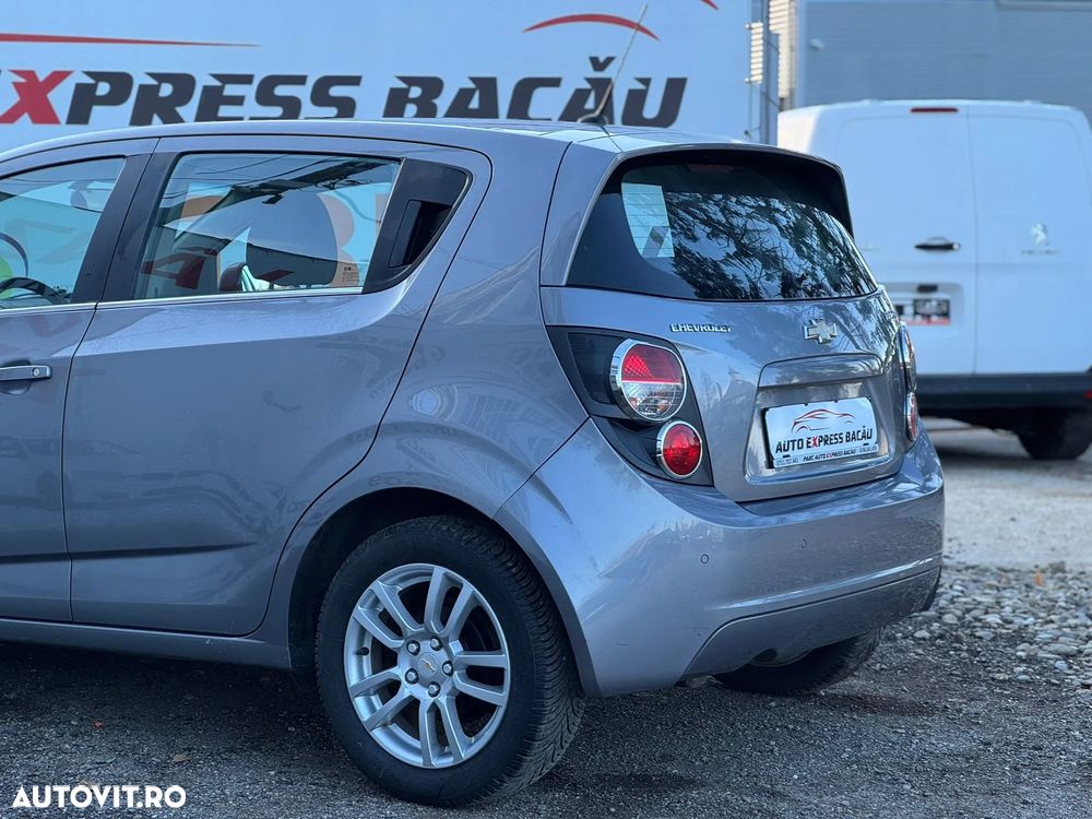 Chevrolet Aveo 1.6 LTZ - 17