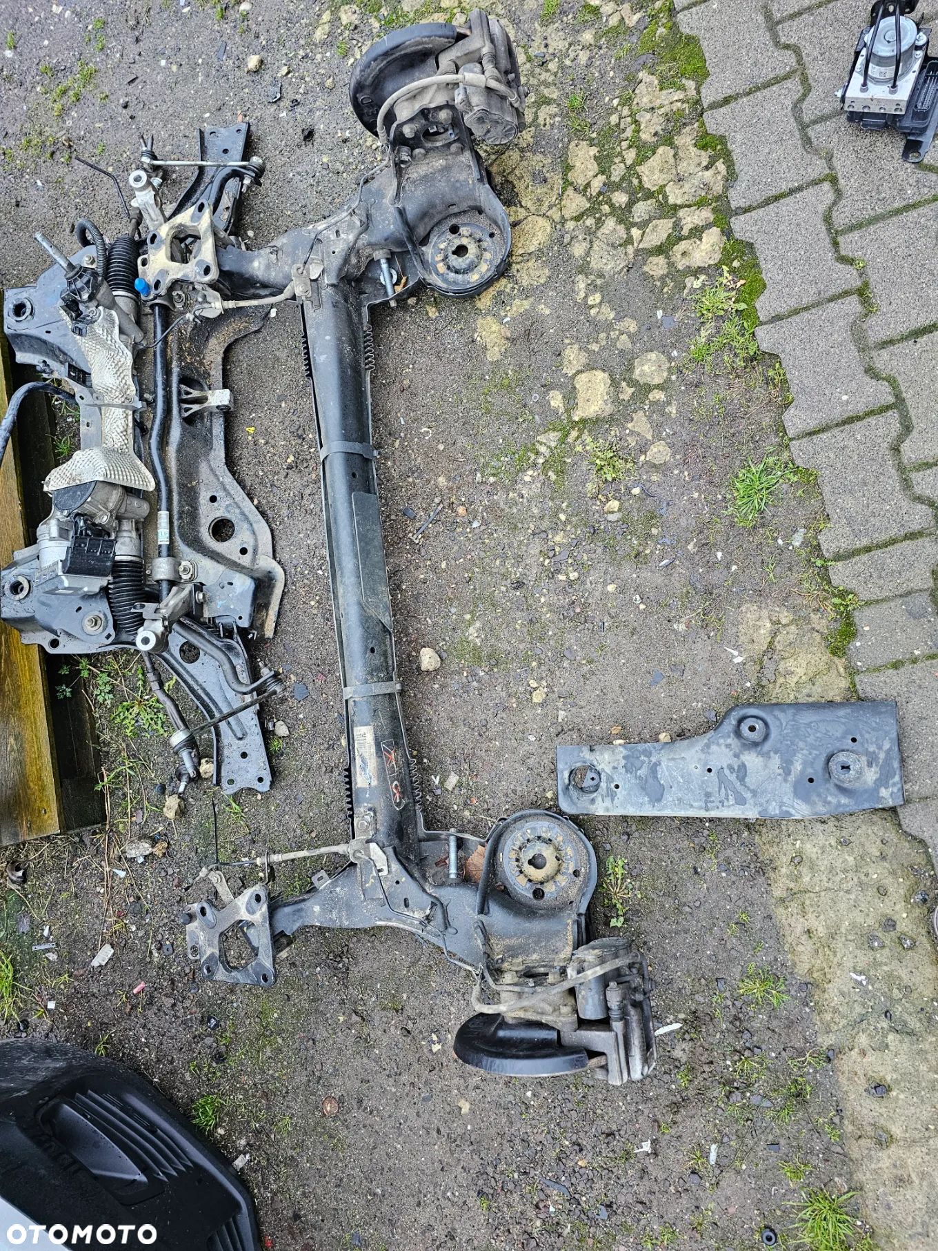 Peugeot Belka oś zawieszenia tył partner berlingo combo IV 4 multispace - 1