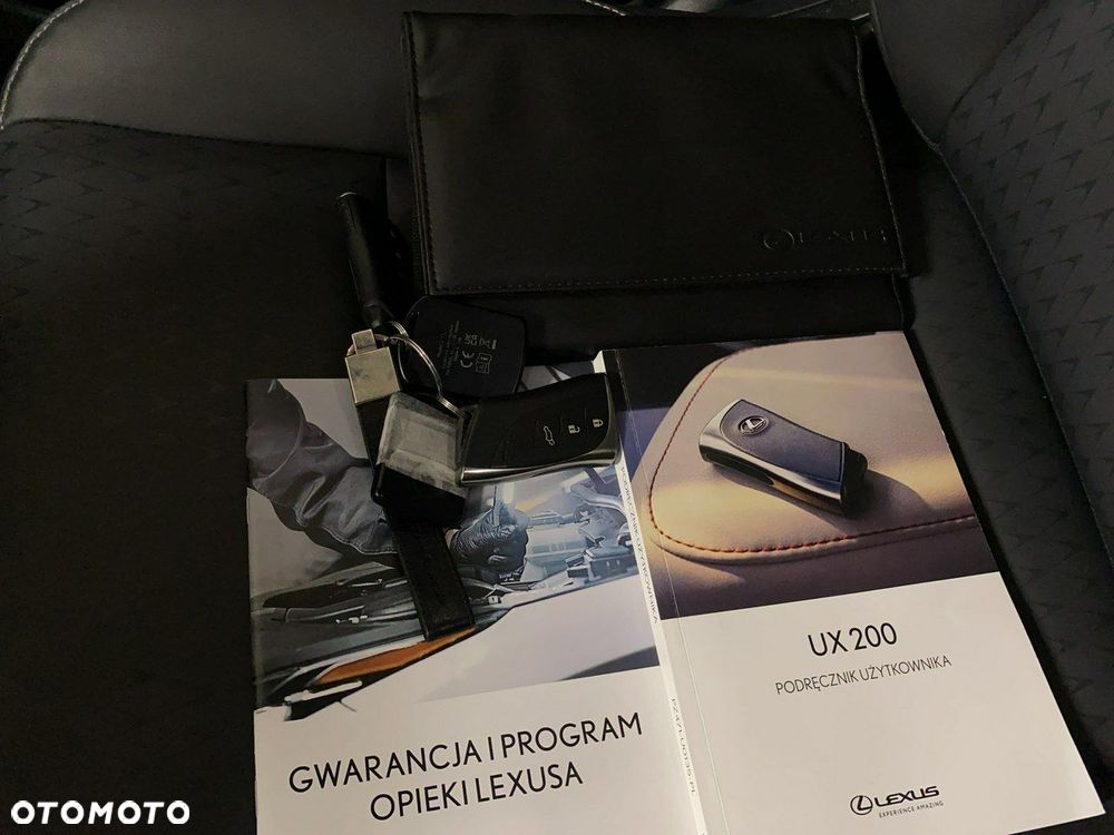 Lexus UX - 39