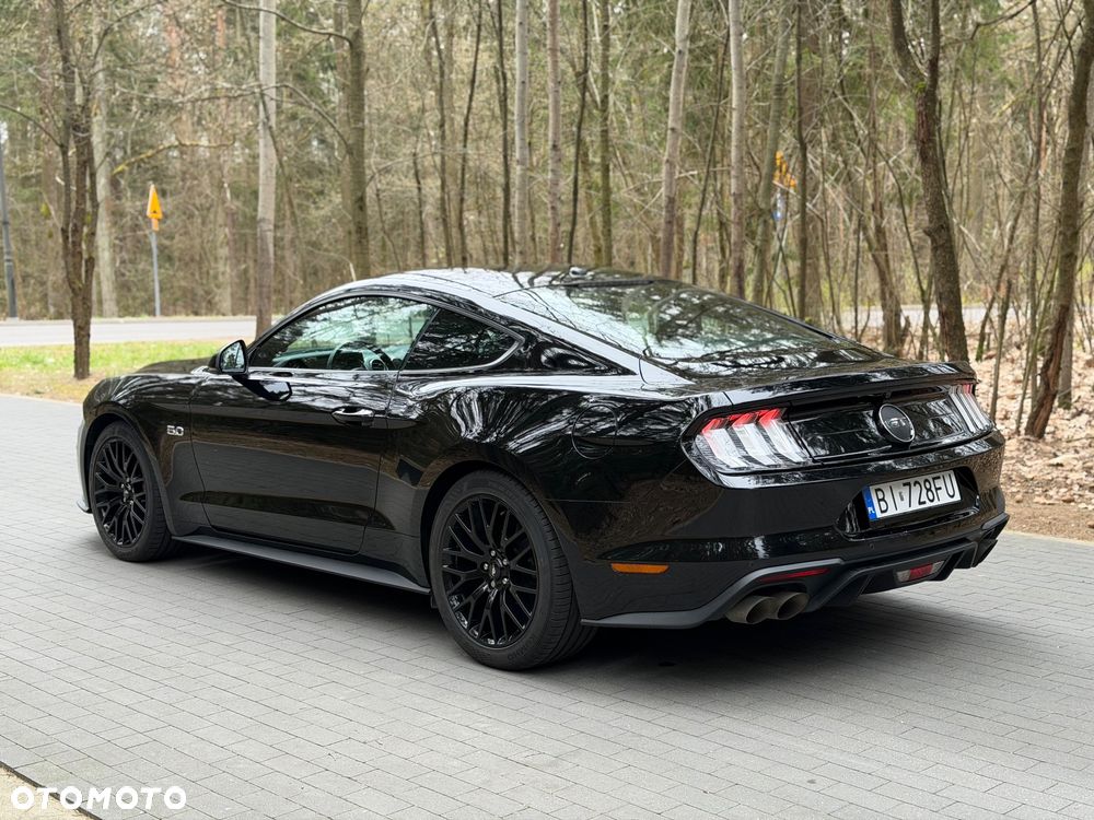 Ford Mustang - 10