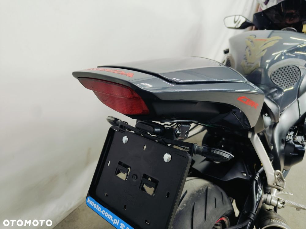 Honda CBR - 11
