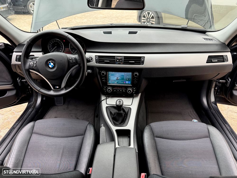 BMW 320 d Sport - 7