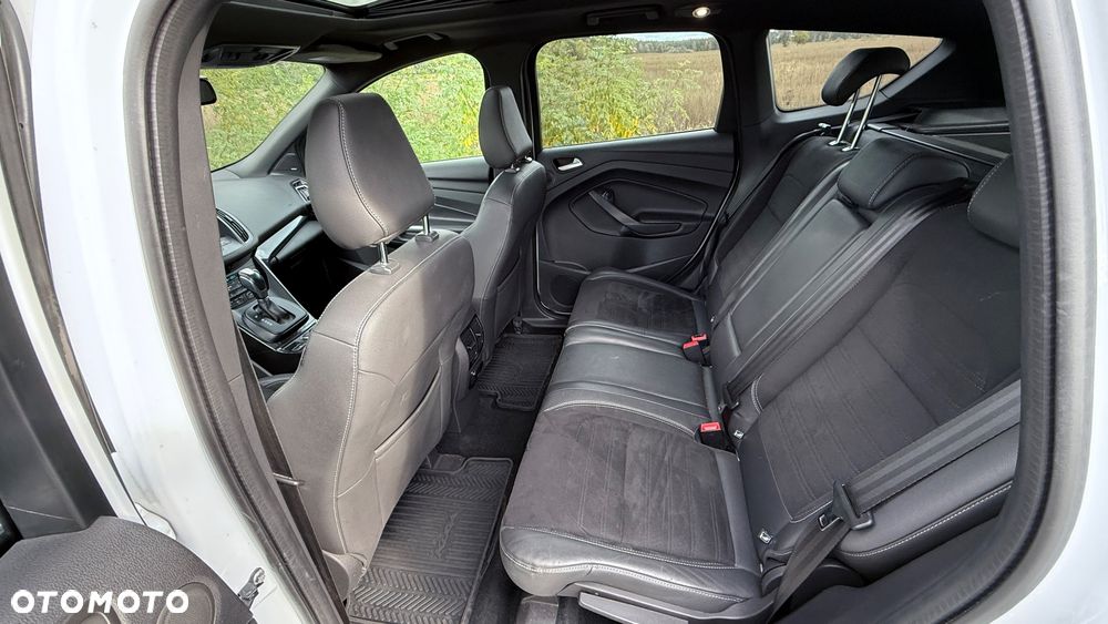 Ford Kuga - 10