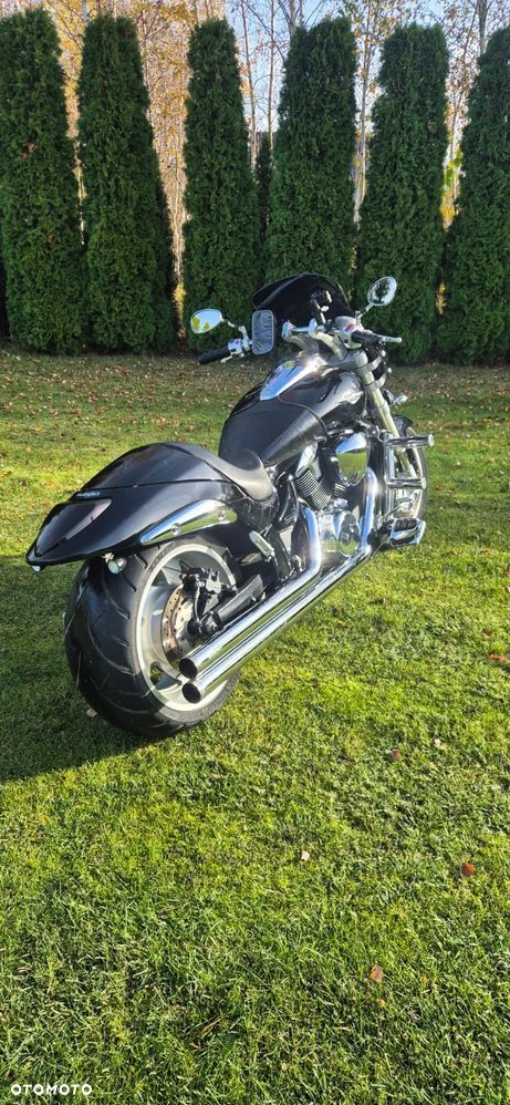 Suzuki Intruder - 4