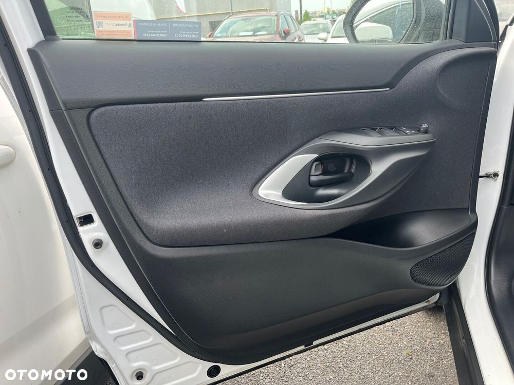 Toyota Yaris Cross Hybrid 1.5 Comfort - 23
