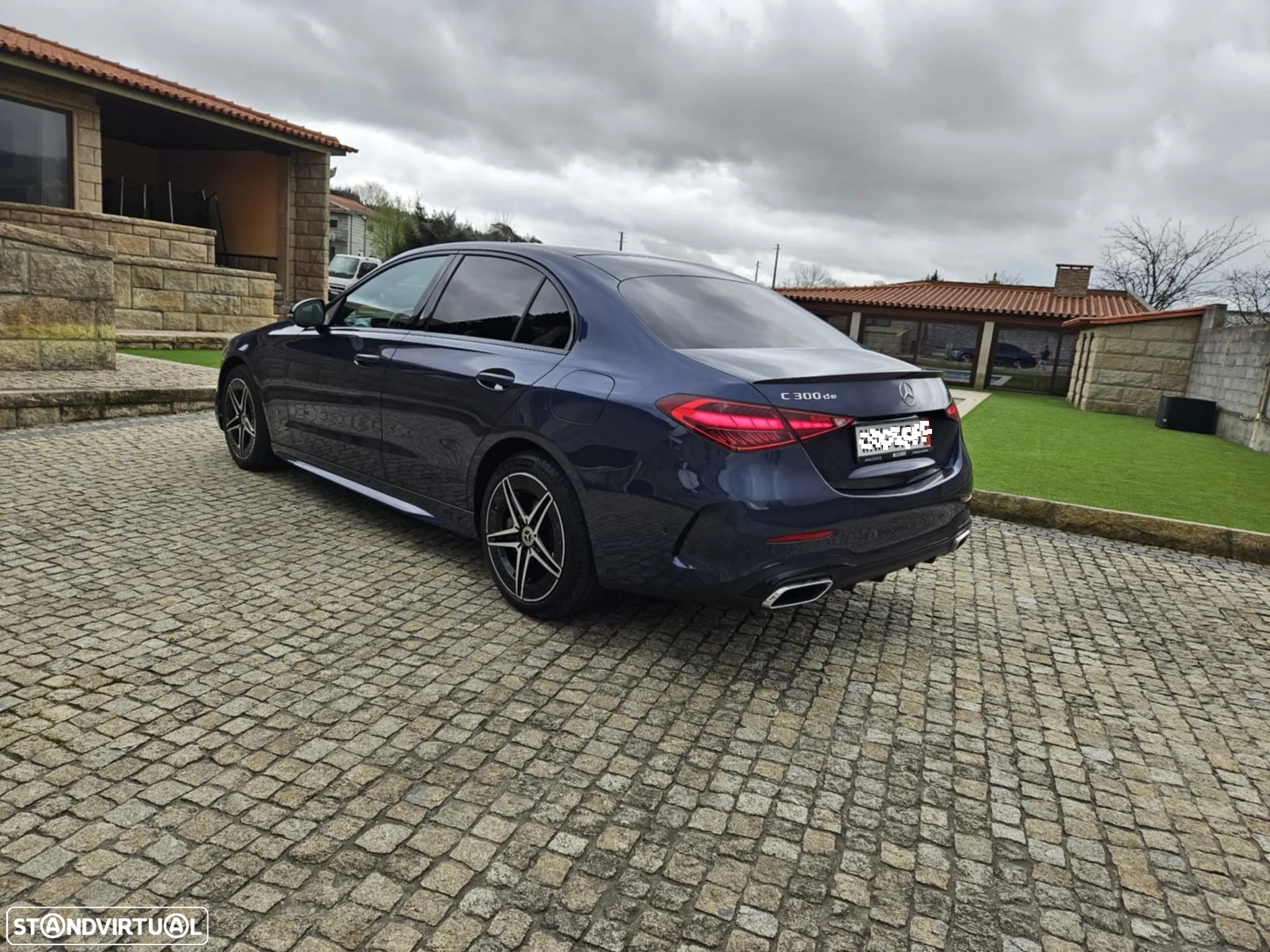 Mercedes-Benz C 300 de AMG Line - 4