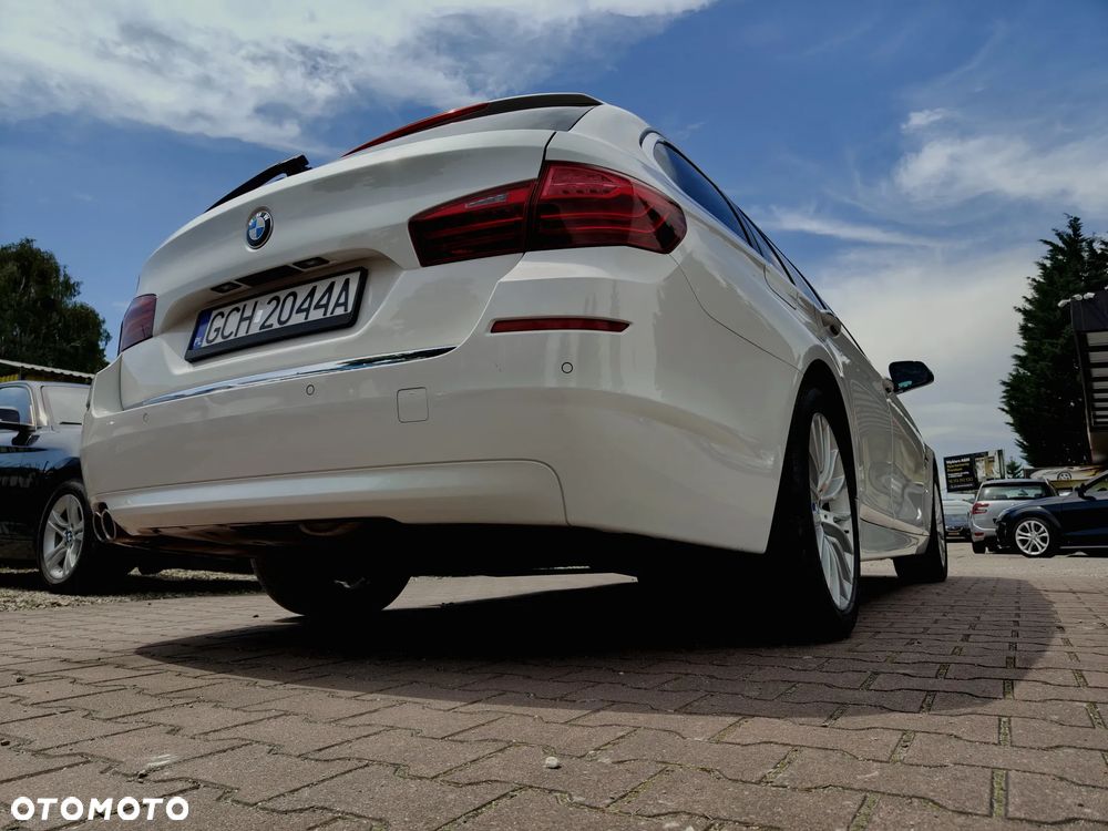 BMW Seria 5 520d Luxury Line - 8