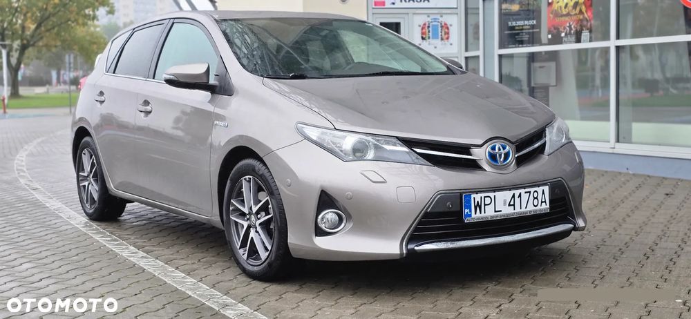 Toyota Auris - 11