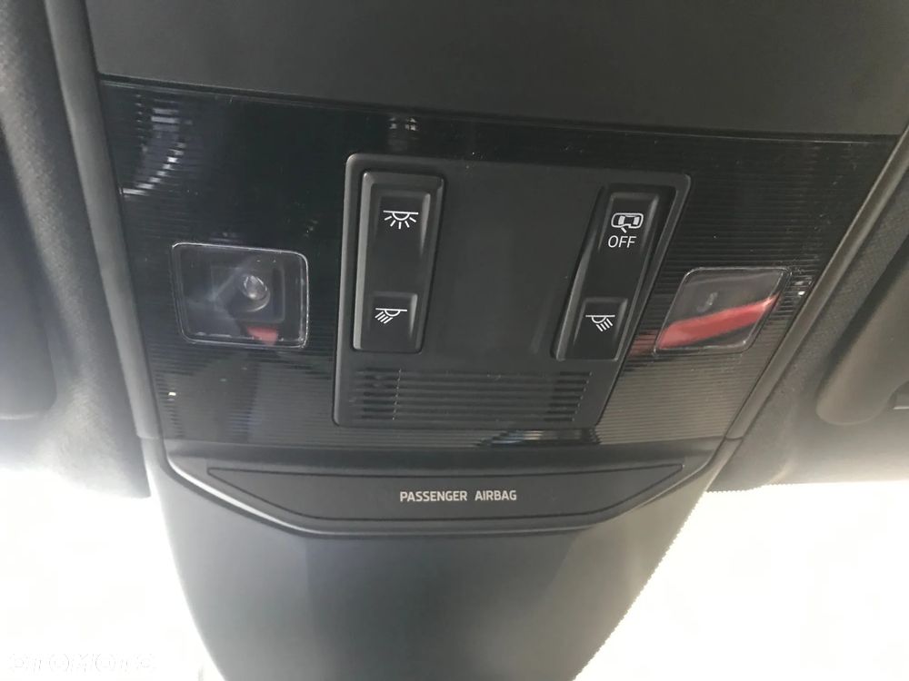 Skoda Fabia 1.0 TSI Monte Carlo DSG - 25