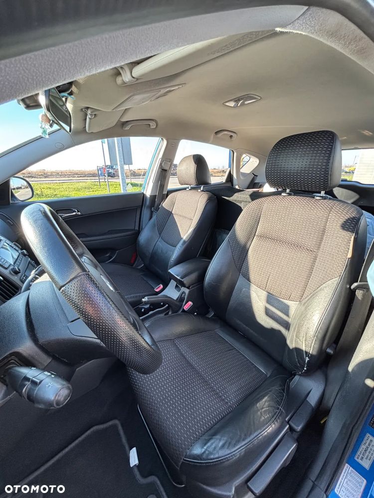 Hyundai i30 1.6 Style - 10