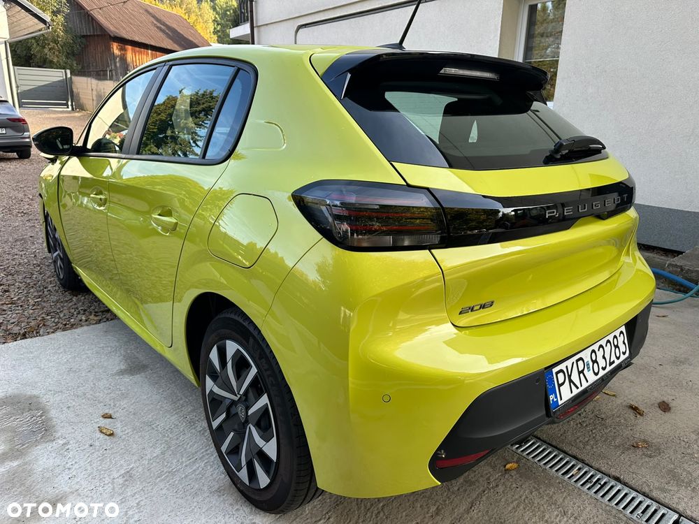 Peugeot 208 - 3