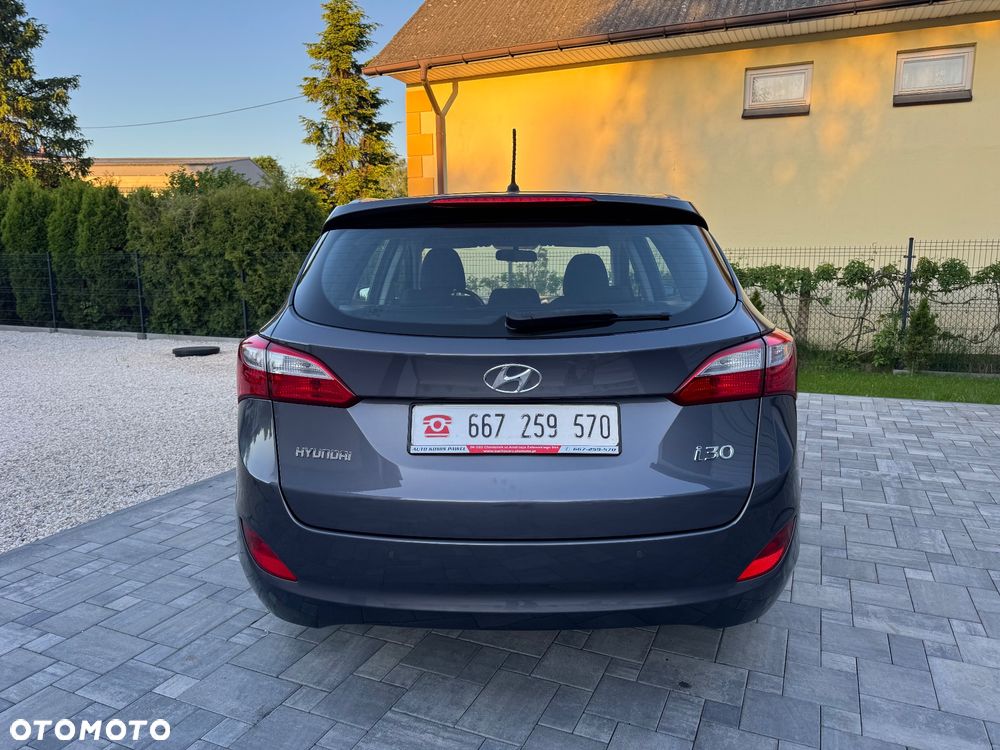 Hyundai i30 1.6 Comfort - 7
