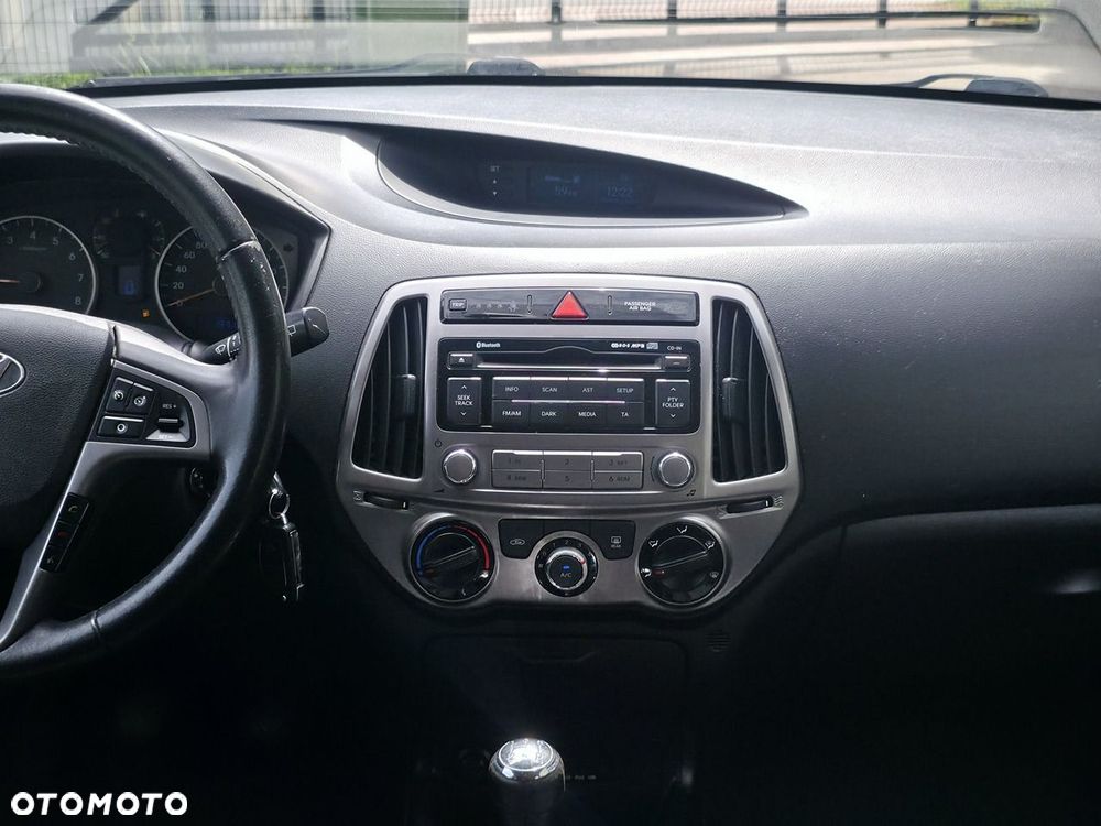 Hyundai i20 - 12