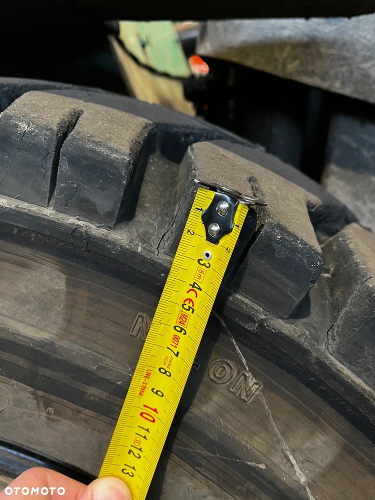 Mitsubishi FG45K2 - 12