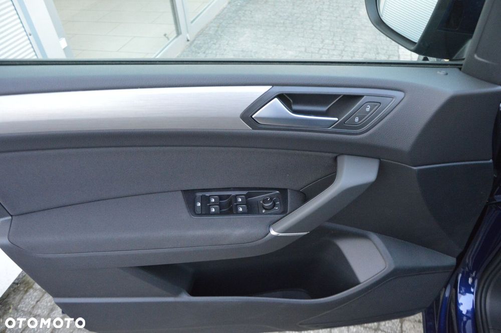 Volkswagen Touran 1.5 TSI EVO Comfortline Plus DSG - 11