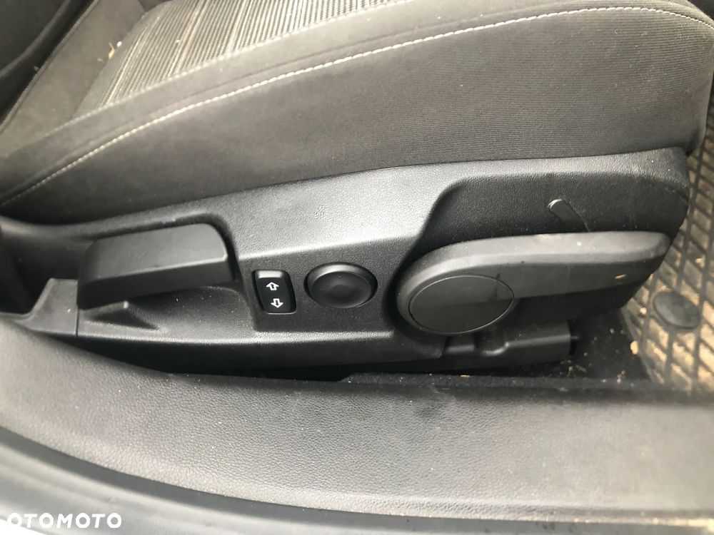 FOTELE KANAPA TAPICERKI DRZWI KOMPLET OPEL INSIGNIA A - 3