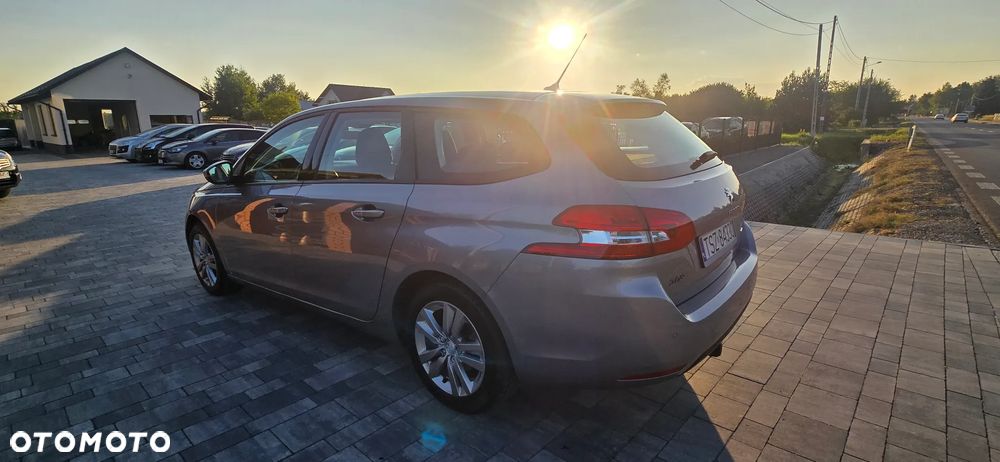 Peugeot 308 1.2 PureTech Allure S&S - 5