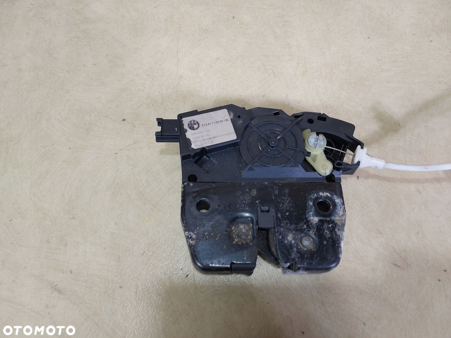 BMW E91 ZAMEK KLAPY 986945 - 3