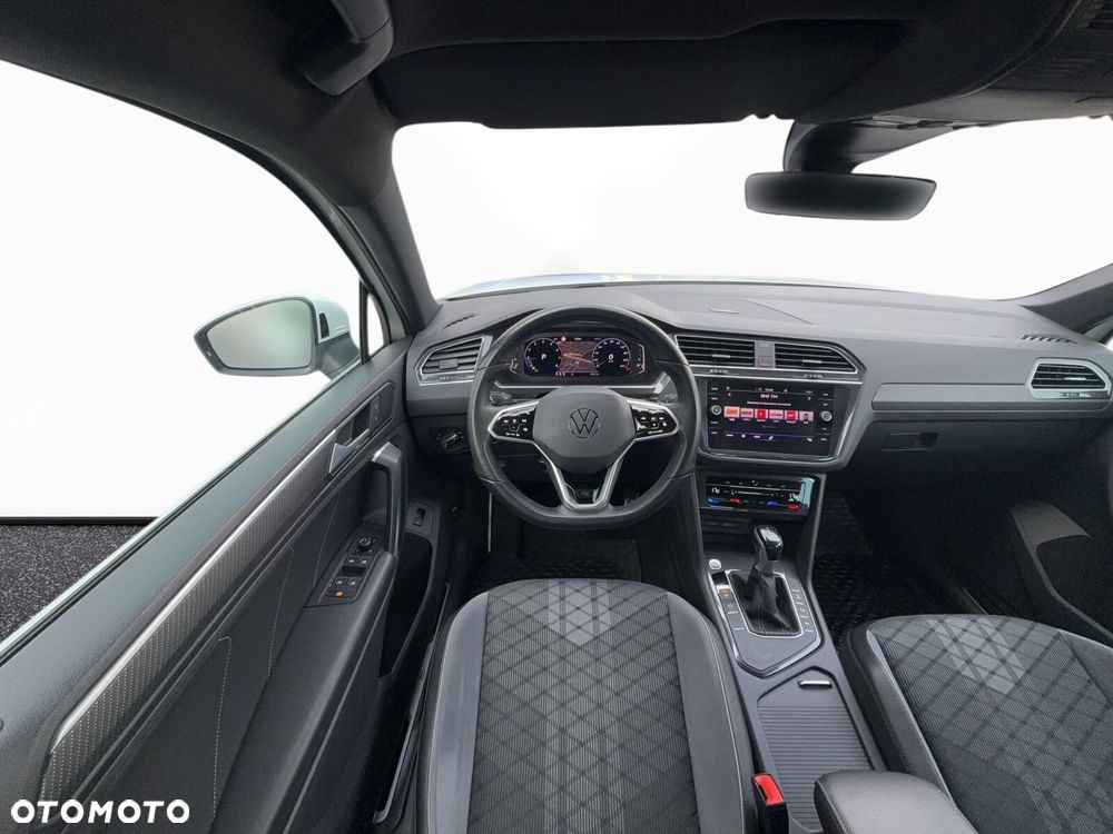 Volkswagen Tiguan - 15